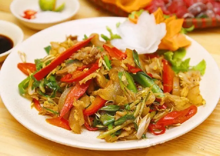 Hình ảnh Gân bò xào sate