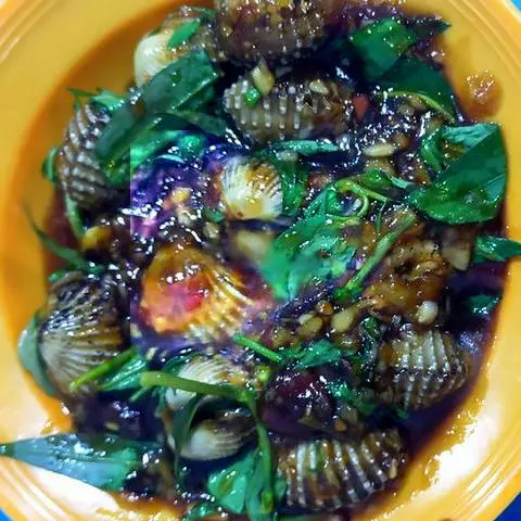 Hình ảnh Sò huyết xào me