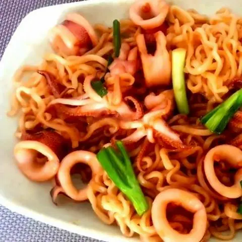 Hình ảnh Mỳ Xào Mực