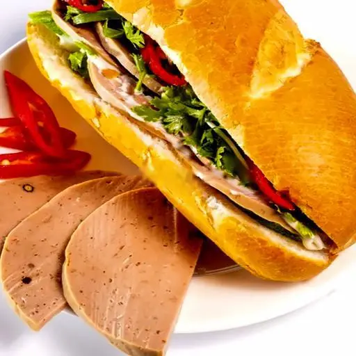 Hình ảnh Bánh mì chả bò siêu ngon