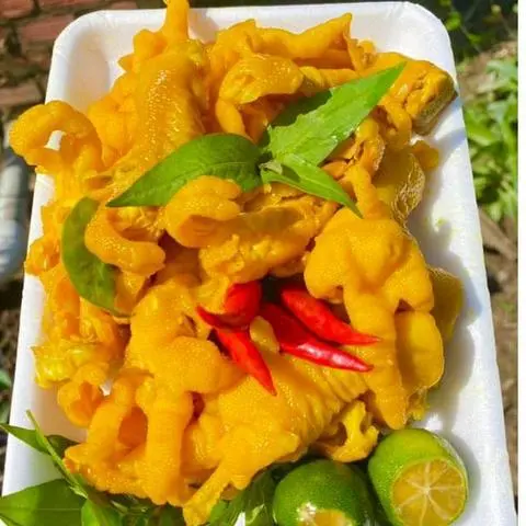 Hình ảnh Chân gà rút xương ủ muối hoa tiêu