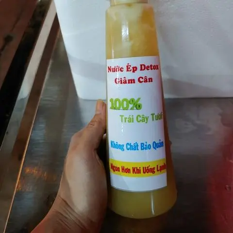 Hình ảnh Ép detox Táo dưa leo ổi cần tây (chai 500ml )