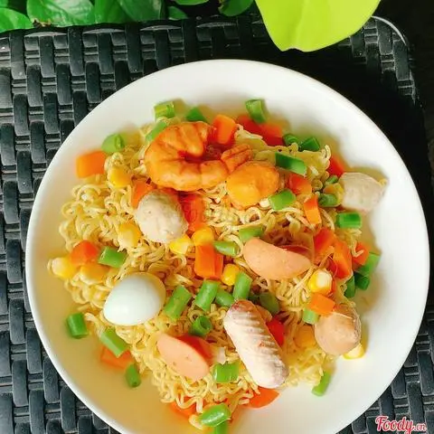 Hình ảnh Mì trộn thập cẩm