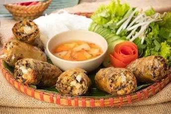Hình ảnh Bún chả nem rán Hà Nội (đầy dủ)