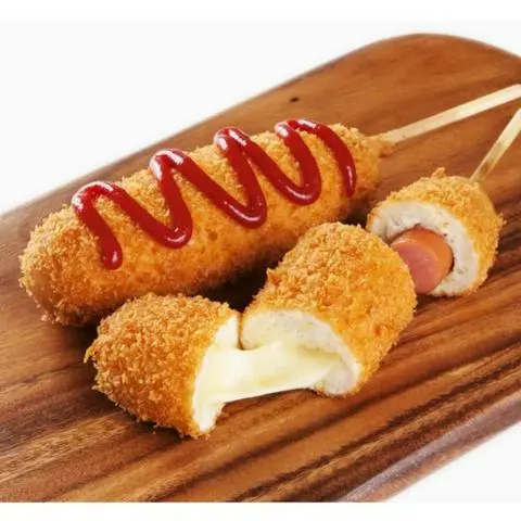 Hình ảnh Hotdog Phô Mai Que Xúc Xích - 1 cây