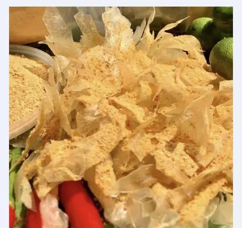 Hình ảnh Bánh Tráng Sa Tế Muối Nhuyễn Hành Phi