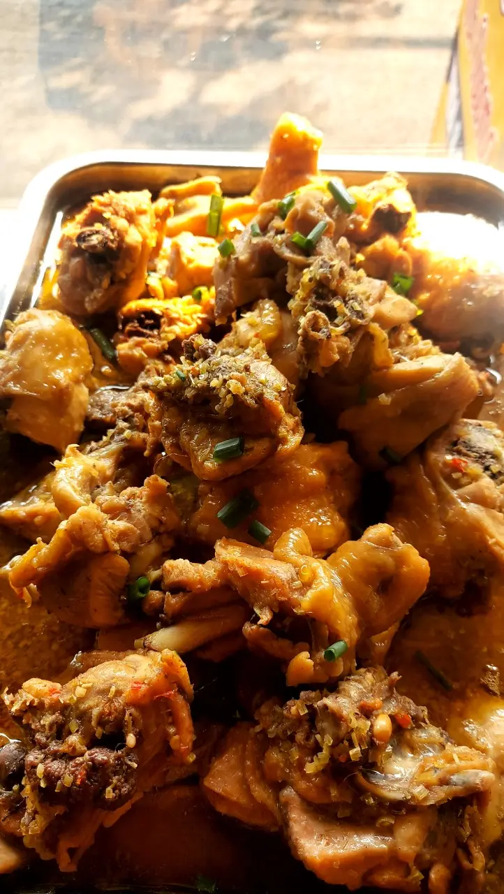 Hình ảnh Gà kho sả