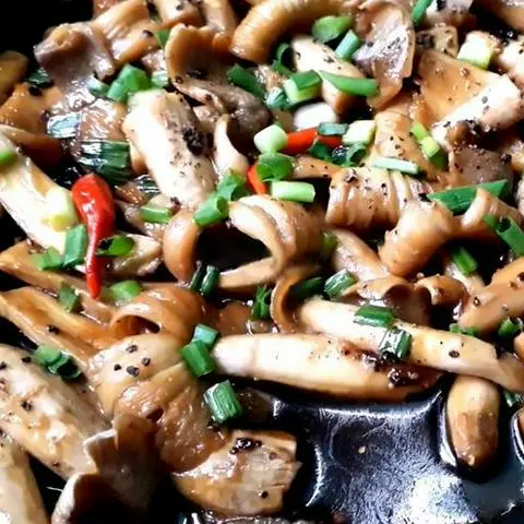 Hình ảnh Nấm kho tộ - món chay