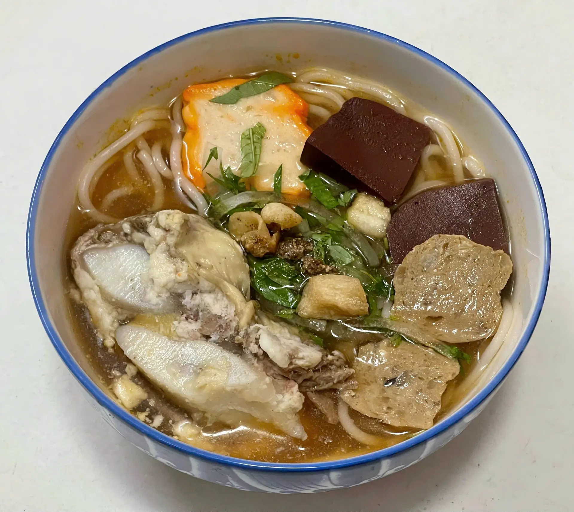 Hình ảnh 03 - Bún bò sụn bò