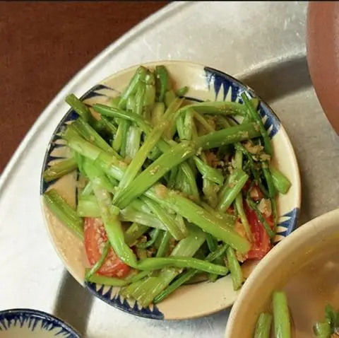 Hình ảnh Cần xào tỏi