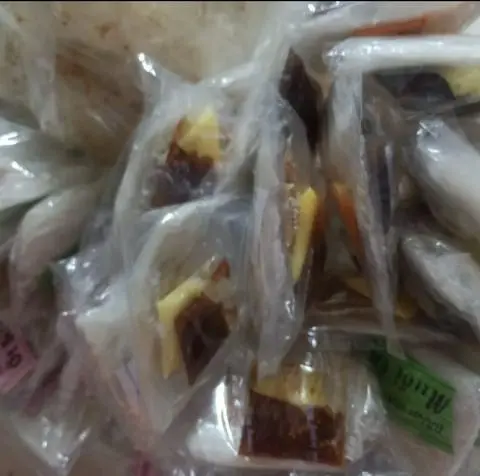 Hình ảnh Bánh tráng bơ me