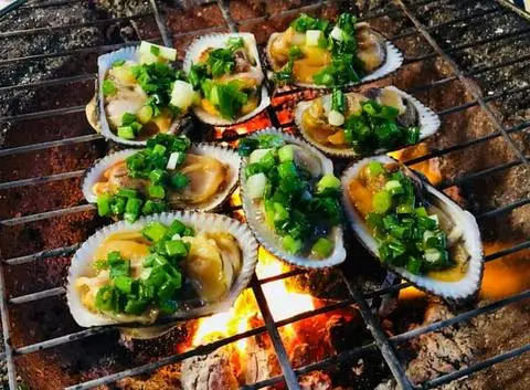 Hình ảnh sò lông nướng mỡ hành