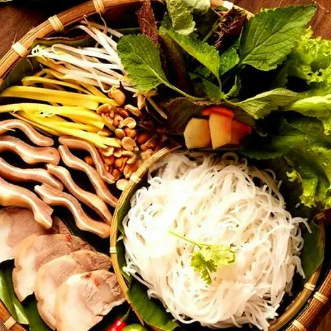 Hình ảnh Bún mắm nêm tai heo