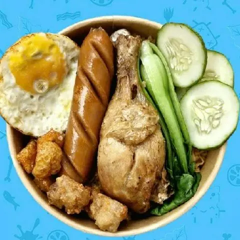 Hình ảnh Mì Trộn Đặc Biệt(đùi gà,xúc xích,ốp la,thịt viên)