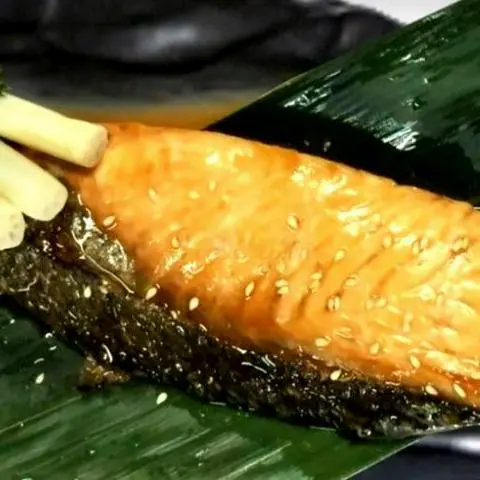 Hình ảnh SAKE TERI YAKI ( Cá Hồi Áp Chảo Sốt Teri)
