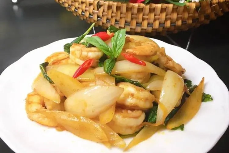Hình ảnh Tôm xào củ hành - nhỏ