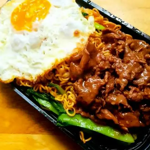 Hình ảnh Mì xào bò trứng