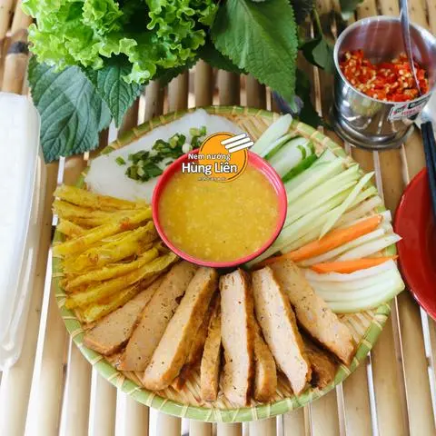 Hình ảnh Nem nướng truyền thống