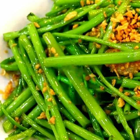 Hình ảnh Rau muống xào bơ tỏi