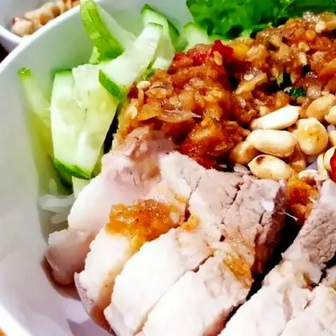Hình ảnh Bún mắm nêm thịt luộc
