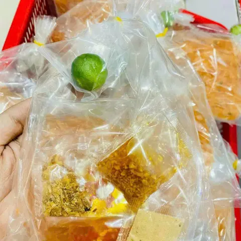 Hình ảnh  bánh tráng  đỏ