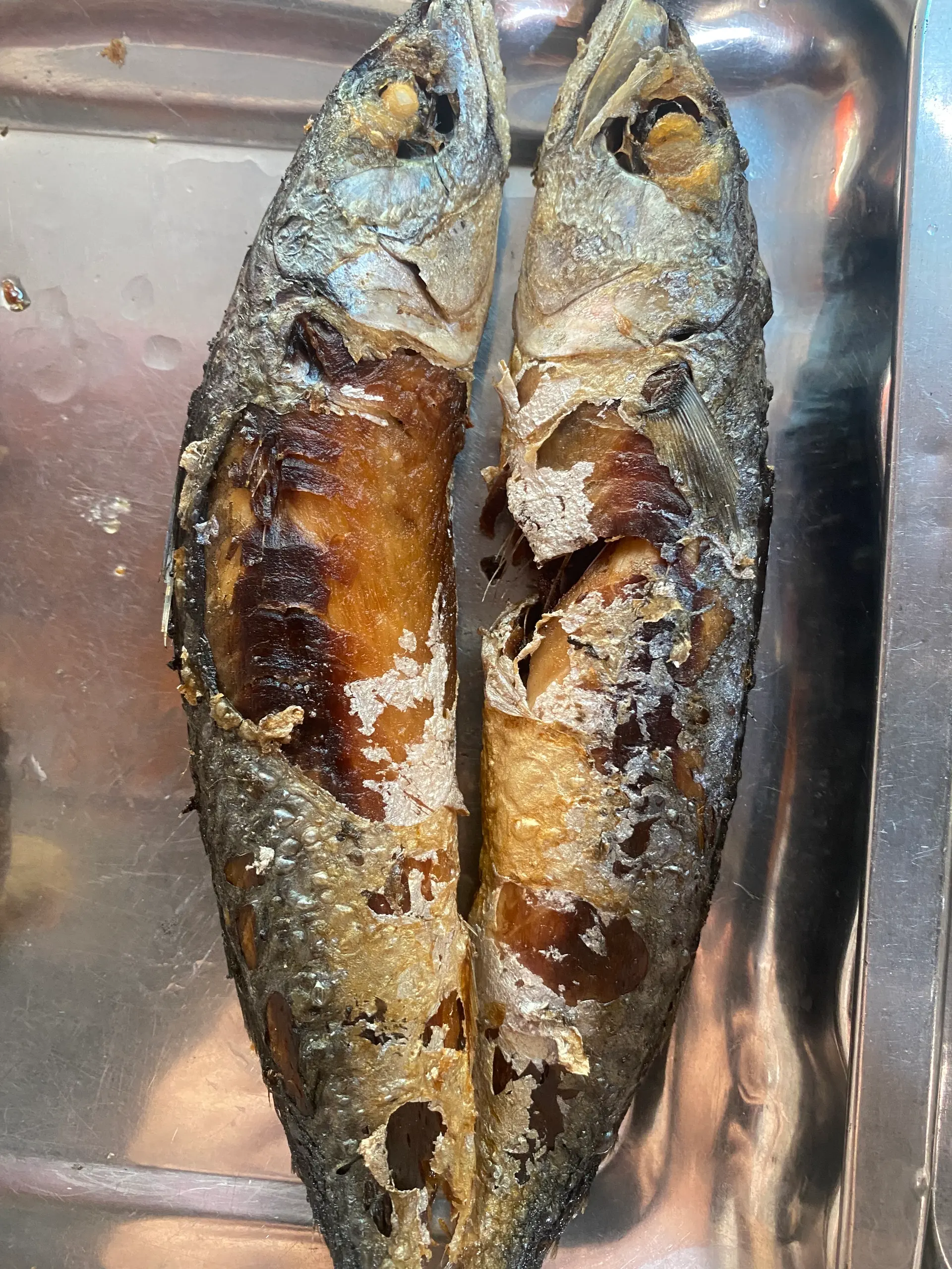 Hình ảnh cá hấp chiên (saba)