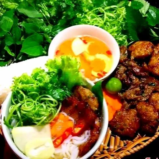 Hình ảnh Bún chả thịt viên nướng