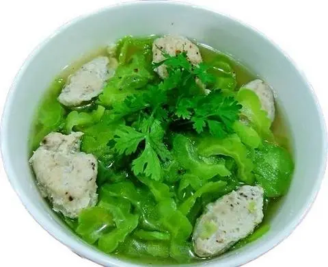 Hình ảnh Canh khổ qua chả cá thác lác thanh mát (new) 