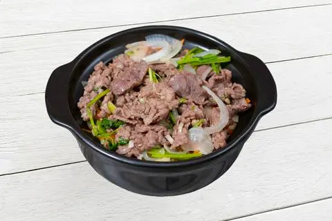 Hình ảnh Cơm thố bò