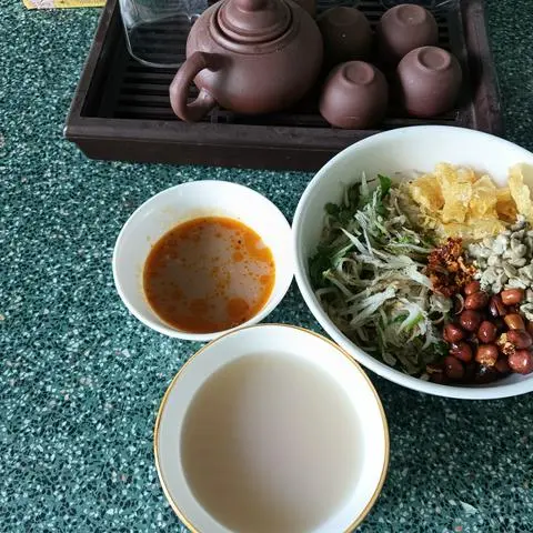 Hình ảnh mì hến 
