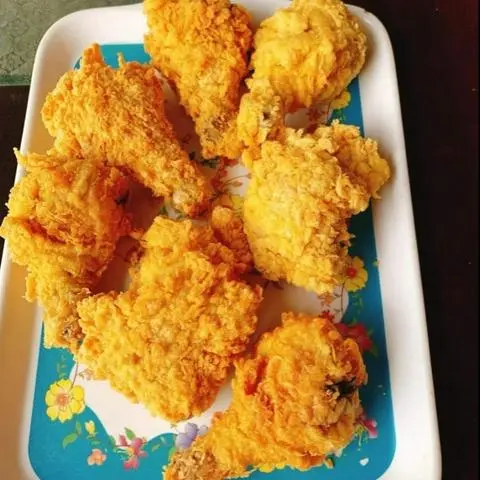 Hình ảnh Combo 2 phần gà rán sốt cay + 02 LY Coca-Cola
