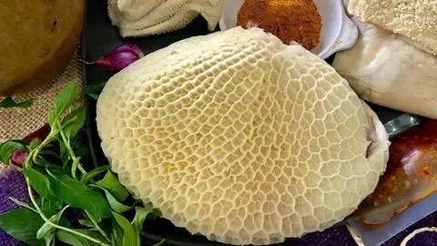 Hình ảnh Lá Xách Bò Xào Sate