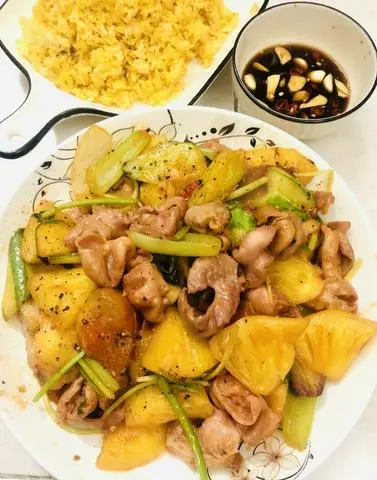 Hình ảnh Cơm Rang Lòng Già Xào Thập Cẩm