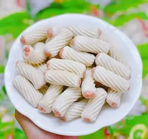 Hình ảnh Chả mực xoắn ống ( 2 viên)