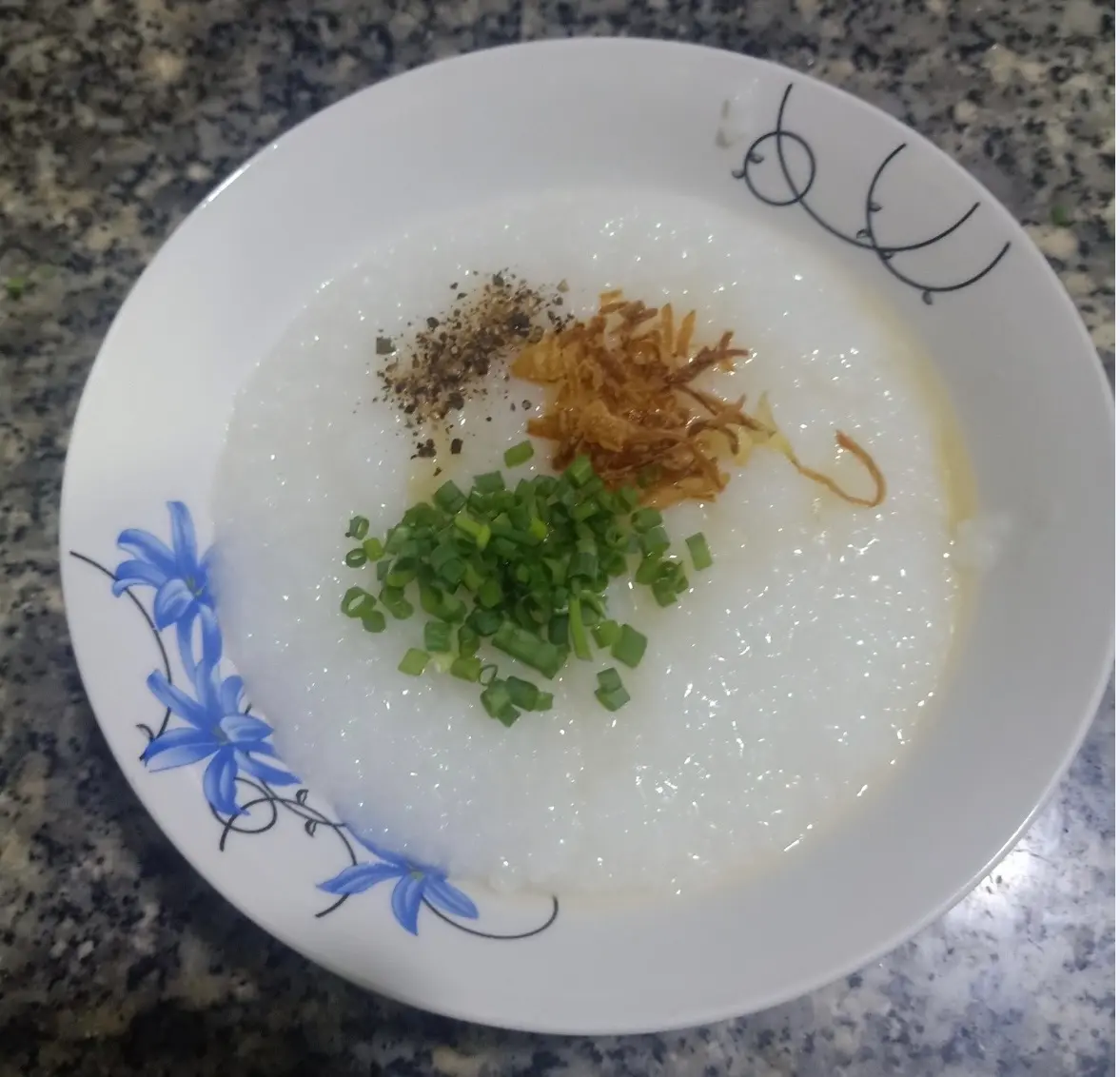 Hình ảnh Cháo thêm ( nước hầm xương )