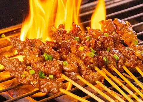 Hình ảnh 鲜烤牛肉串（5串）Thịt bò xiên (5xiên)