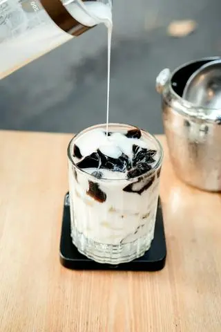 Hình ảnh Grass jelly yogurt