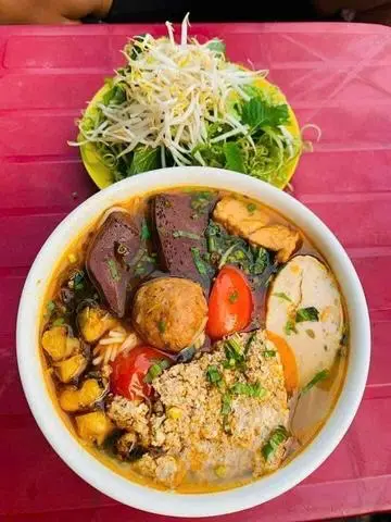 Hình ảnh bún riêu cua , ốc (mở từ 17-23h)