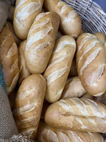 Hình ảnh Bánh mì không 2 ổ