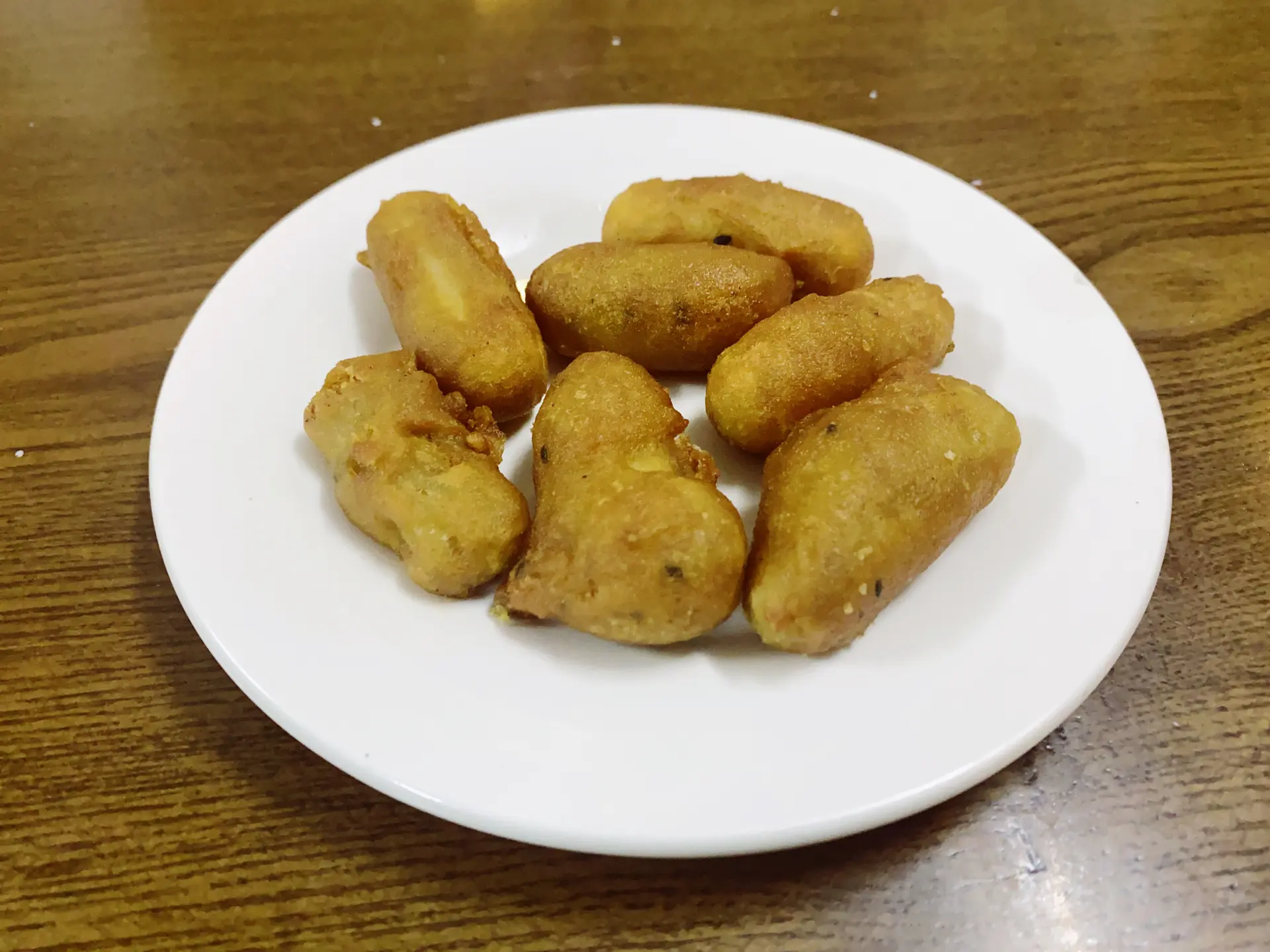Hình ảnh Khoai lang kén chiên