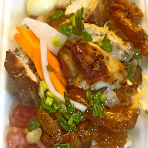Hình ảnh Xôi thập cẫm - lòng gà - gà roti