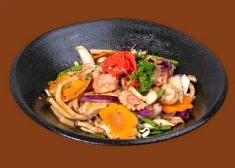Hình ảnh Mì udon xào hải sản