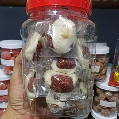 Hình ảnh Táo đỏ kẹp hạt -500gr