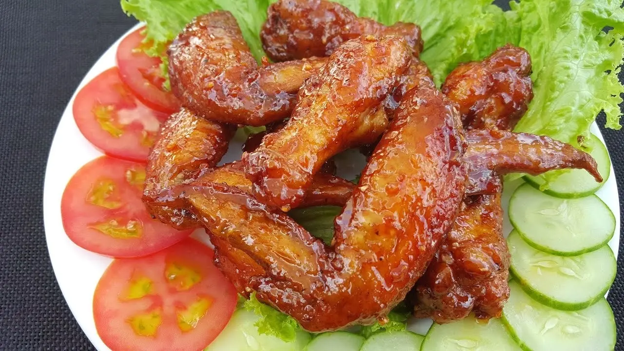 Hình ảnh CƠM CÁNH GÀ CHIÊN NƯỚC MẮM 