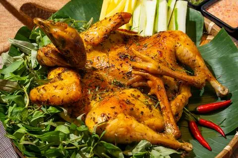 Hình ảnh Gà nướng pleiku ơi