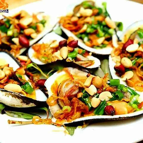 Hình ảnh Sò Dẹo Nướng Mỡ Hành