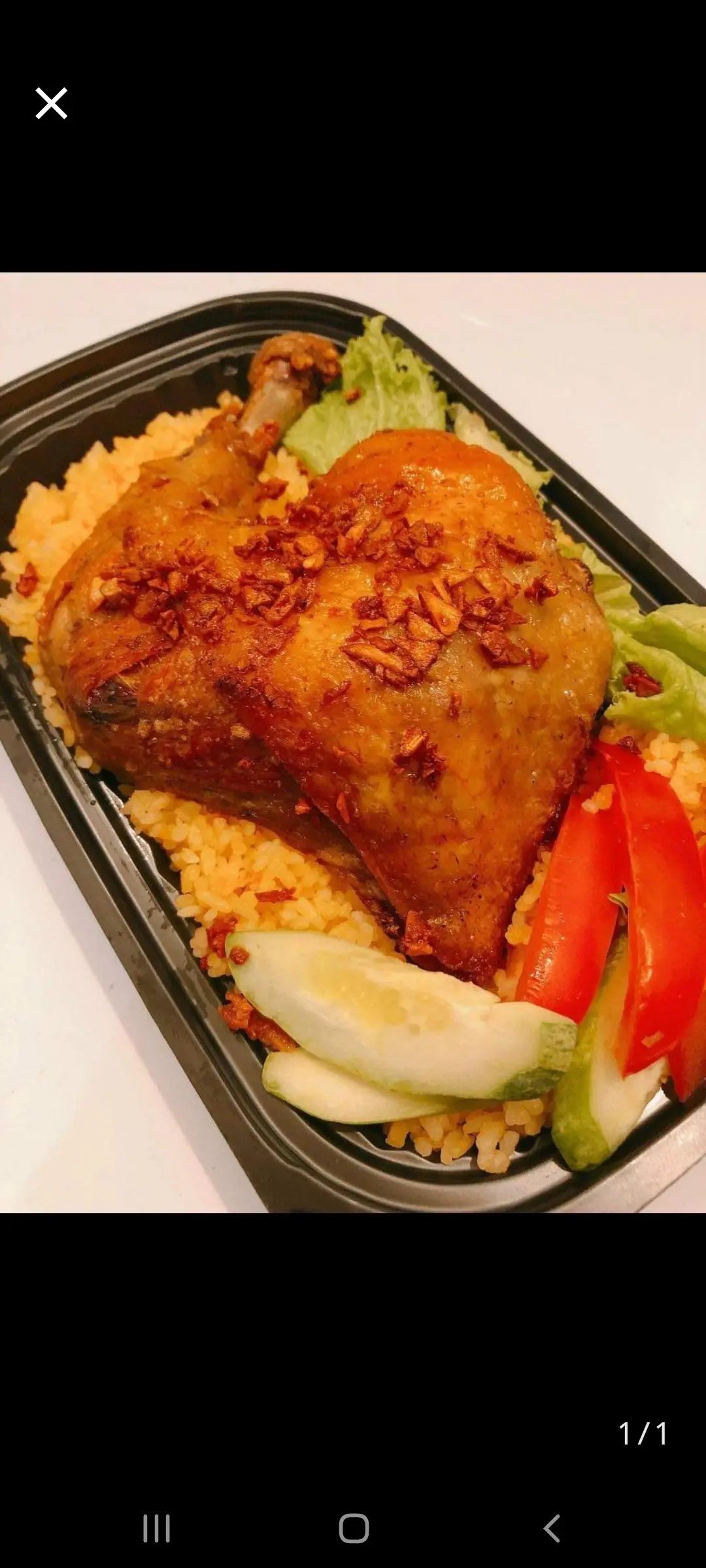 Hình ảnh Cơm gà xối mỡ vừa(Tặng sâm lạnh)