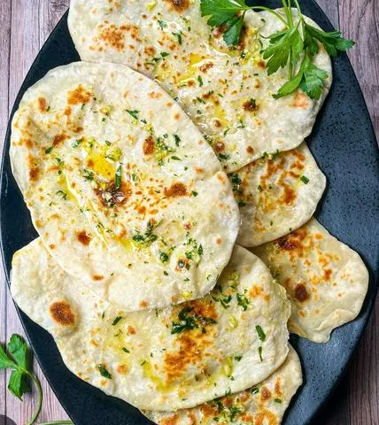 Hình ảnh Garlic Naan