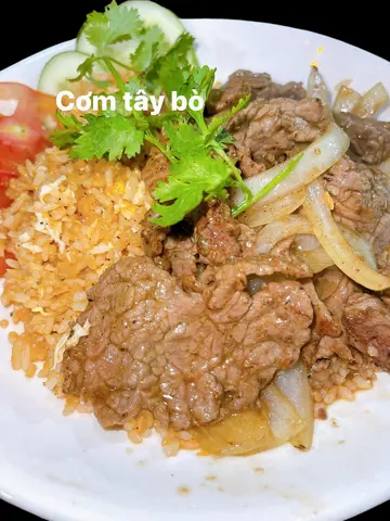 Hình ảnh Cơm tây bò xào ( không sốt) 