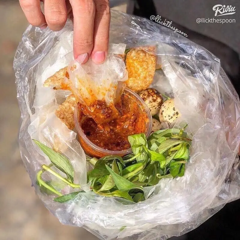 Hình ảnh Bánh tráng chấm phơi sương (trứng cút)